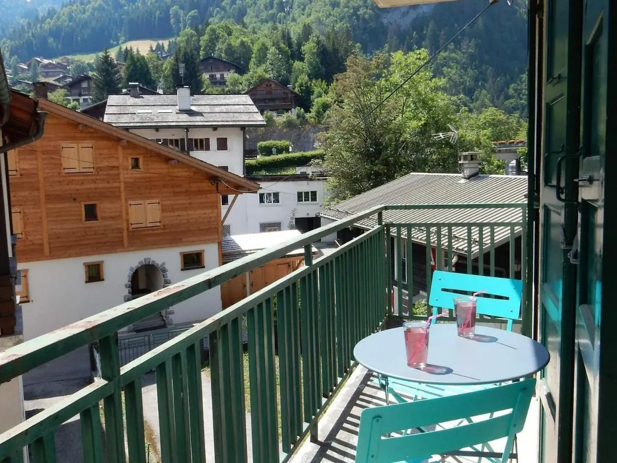Appartement 3 Chambres Au Centre De La Clusaz, A 100M Des Pistes, Proche Cours De Ski. Wifi Inclus - Fr-1-437-4