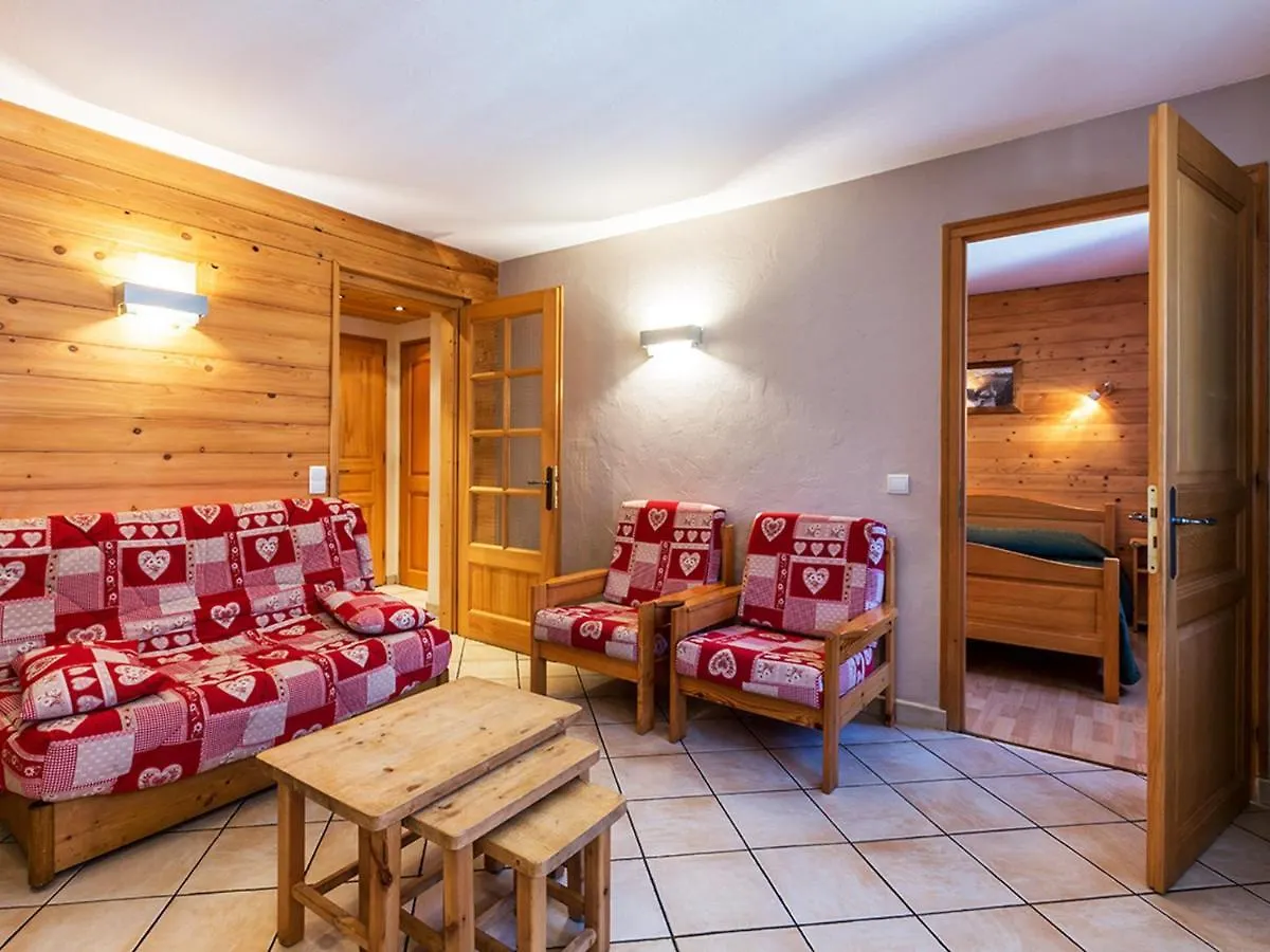 Appartement 3 Chambres Au Centre De La Clusaz, A 100M Des Pistes, Proche Cours De Ski. Wifi Inclus - Fr-1-437-4 0*,  France