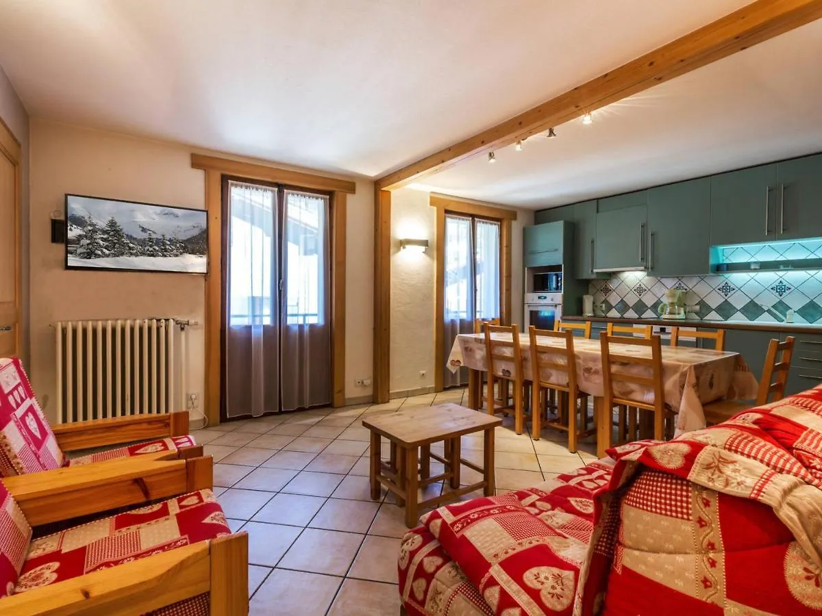 Appartement 3 Chambres Au Centre De La Clusaz, A 100M Des Pistes, Proche Cours De Ski. Wifi Inclus - Fr-1-437-4 France